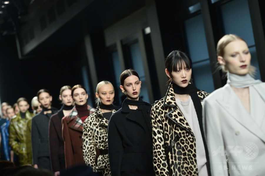 「ボッテガ・ヴェネタ」16/17年秋冬コレクション