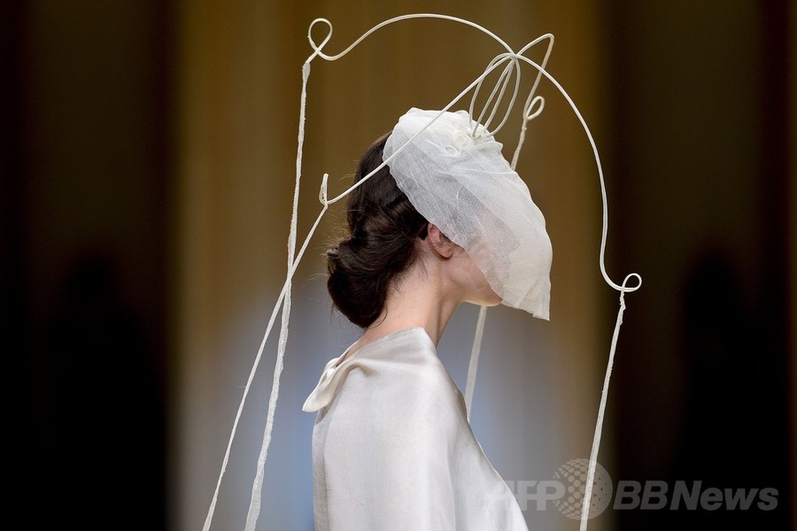 ロマンチックムード満載、「Natalie Capell」15年春夏 080 バルセロナ