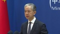 中国・北京で記者会見する外務省の汪文斌報道官（2023年2月14日撮影）。(c)YE QIAN / AFPTV / AFP