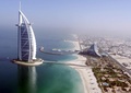 ドバイ（Dubai）のブルジュ・アル・アラブ（Burj Al Arab）。(c)Relaxnews/RABIH MOGHRABI