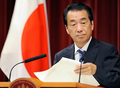 都内の首相官邸で、日本の植民地支配を謝罪する首相談話を発表した後、報道陣の質問に応じる菅直人（Naoto Kan）首相（2010年8月10日撮影）。(c)AFP/Toru YAMANAKA