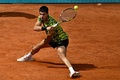 テニス、マドリード・オープン、男子シングルス2回戦。リターンを打つカルロス・アルカラス（2023年4月28日撮影）。(c)JAVIER SORIANO / AFP