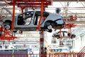 山東省青島市即墨区にある一汽－フォルクスワーゲンの生産基地の組立作業場で稼働中のスマート化生産ライン（2024年11月14日撮影）。(c)People’s Daily/梁孝鵬