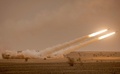米軍のM142高機動ロケット砲システム（HIMARS）。モロッコ南部で実施された軍事演習で（2021年6月9日撮影、資料写真）。(c)FADEL SENNA / AFP