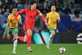 サッカーアジアカップ、準々決勝、オーストラリア対韓国。ボール運ぶ韓国の孫興民（2024年2月2日撮影）。(c)HECTOR RETAMAL / AFP
