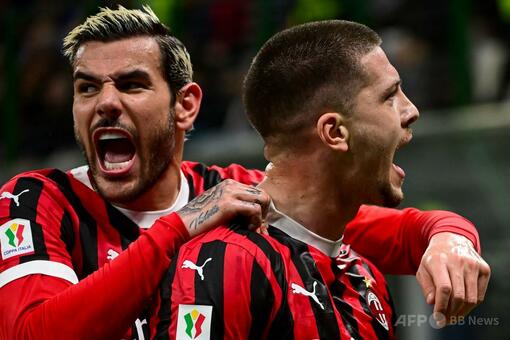 ミランがイタリア杯決勝へ ヨビッチ2発でインテル破る 写真7枚 国際