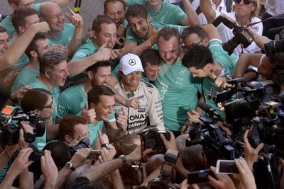 F1界の伝説ラウダ氏、ロズベルグの今季初優勝に「一安心」