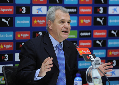 サッカー日本代表新監督にアギーレ氏が就任