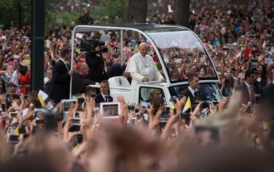 フランシスコ法王のロックアルバムがリリースへ