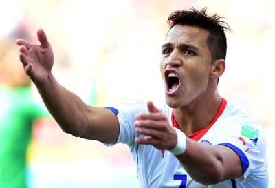 バルセロナがサンチェスの移籍金額を検討