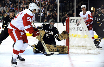 レッドウィングス スターズに敗れ連勝は4でストップ
