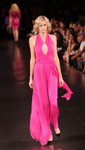 ＜08/09年秋冬メルボルン・コレクション＞ウェイン・クーパー、新作を発表