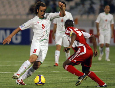 イラン カリミの得点で本大会出場への望みをつなぐ、W杯予選