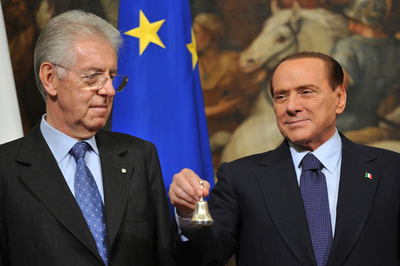 ベルルスコーニ伊前首相、最終日にラブソング集をリリース