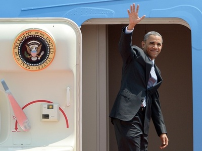 オバマ大統領、3日間の訪日を終了 次の訪問国 韓国へ