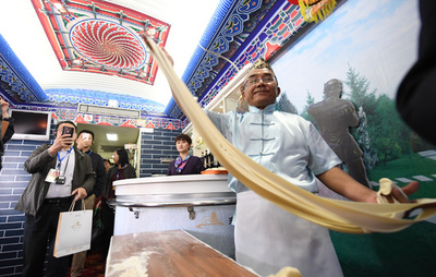 蘭州牛肉ラーメンをクリエーティブに表現 雇用と起業機会拡大に