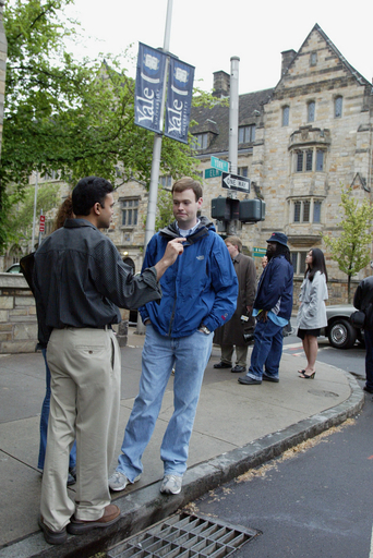 米エール大研究室の壁から死体、不明女子学生の可能性