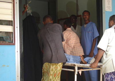 ＜ソマリア紛争＞首都の空港で集中砲火、5人以上が負傷 - ソマリア