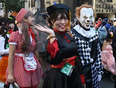 川崎の「百鬼夜行」は観衆12万人と一体型 ハロウィーンパレード最高潮