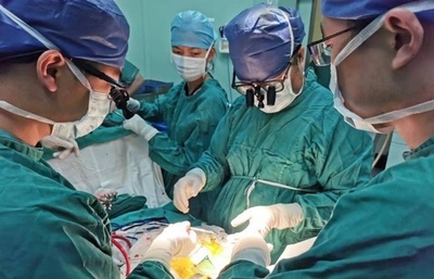 まひ患者が「脳-コンピューター接続装置」で運動能力を回復 中国