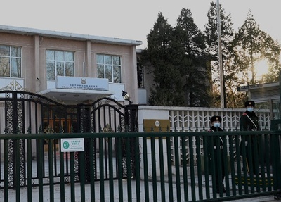 アフガン駐中国大使が辞任 給与半年未払い