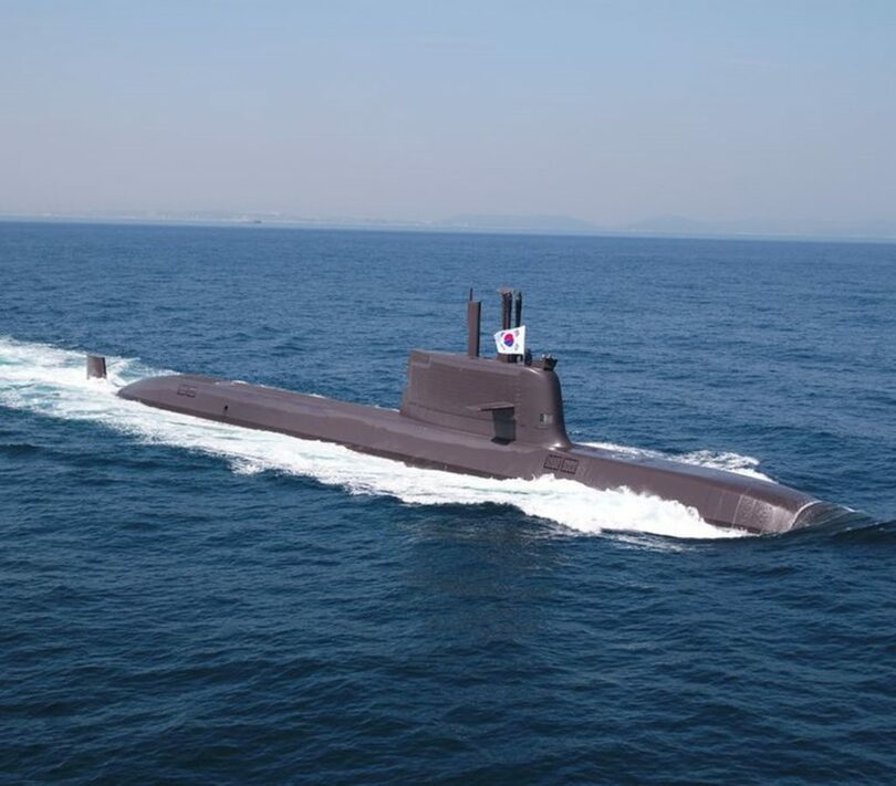 3000トン級潜水艦「申采浩」の試運転＝HD現代重工業(c)NEWSIS