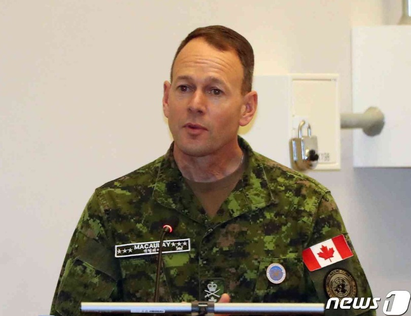 在韓米軍副司令官に就任したマコーリー氏（カナダ陸軍中将）(c)news1