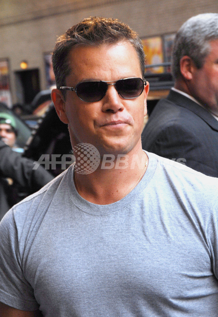 マット・デイモン 「レイト・ショウ・ウィズ・デビッド・レターマン」に出演 写真7枚 国際ニュース：AFPBB News