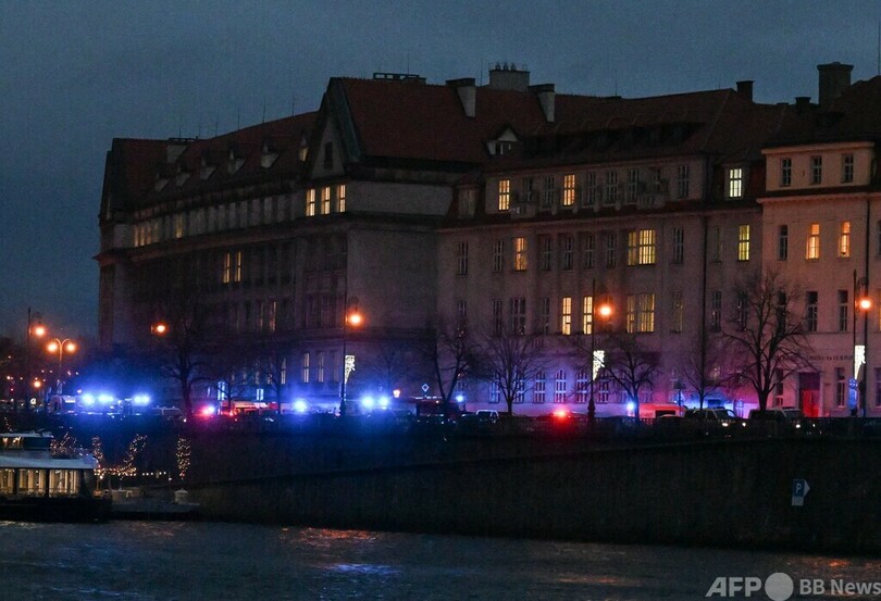 チェコ大学で銃撃、14人死亡 容疑者は同大の学生
