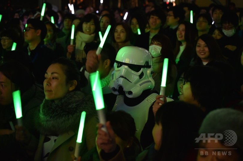 スター ウォーズ 公開控え都内でイベント 監督や俳優があいさつ 写真枚 国際ニュース Afpbb News