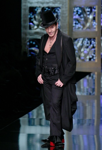 業界人から絶賛の声、ジョン・ガリアーノの「マルジェラ」 写真3枚