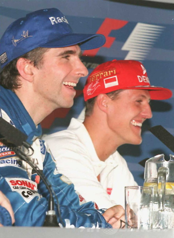 宿敵だったヒル氏、シューマッハ氏のために「祈っている」 写真3枚 国際ニュース:AFPBB News