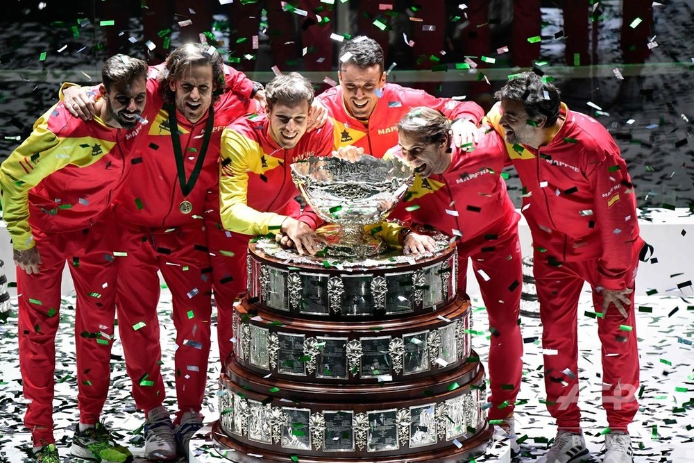 スペインがデビスカップ6度目V、ナダルは圧巻シーズンの有終飾る 写真 