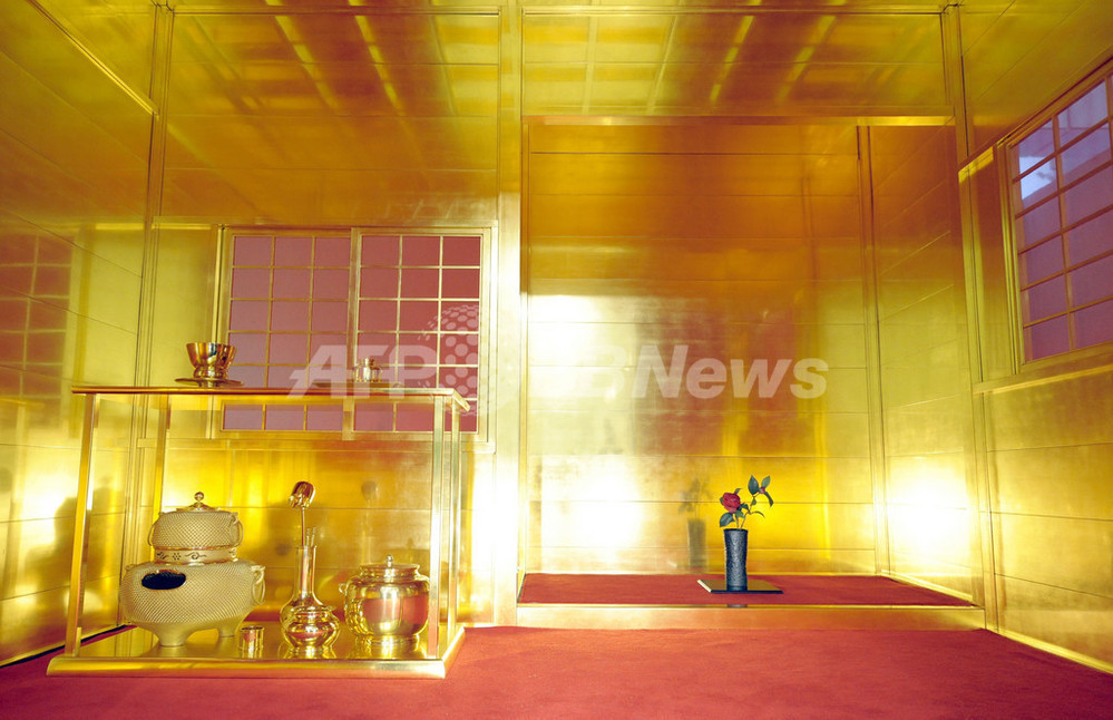 秀吉の「黄金の茶室」復元、都内で公開 写真5枚 国際ニュース：AFPBB News