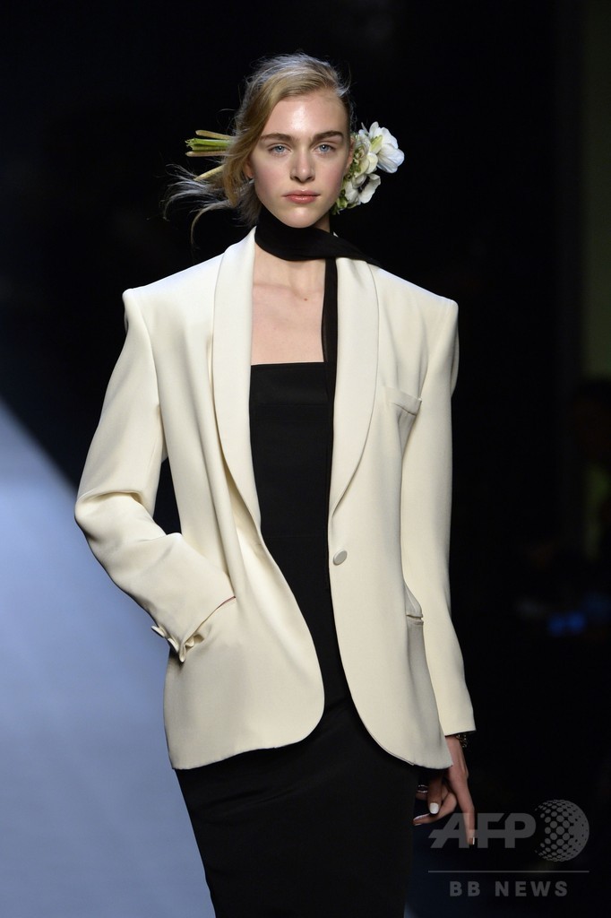 ナオミ・キャンベルもランウェイに、「ジャンポール・ゴルチエ」15年春夏オートクチュール 写真92枚 マリ・クレール スタイル マリアージュ