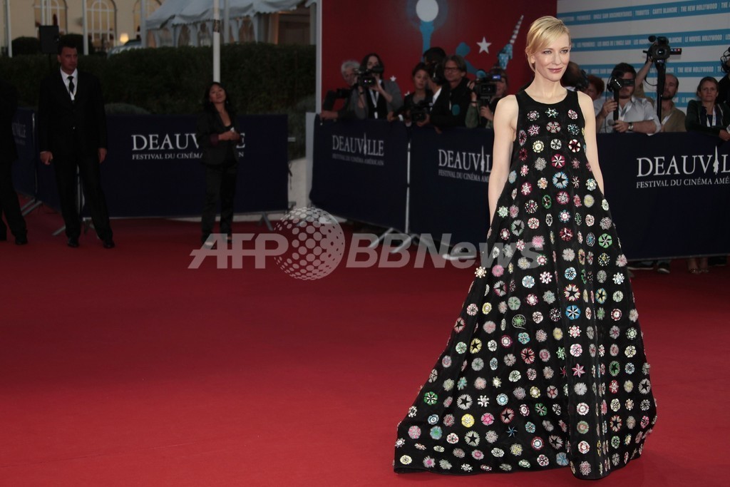 ケイト・ブランシェット、第39回ドーヴィル・アメリカ映画祭で「ディオール」と「アルマーニ」を着用
