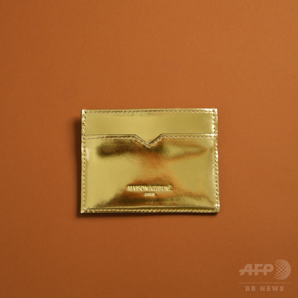 「メゾン キツネ」ホリデー限定カプセルコレクション、11月下旬発売