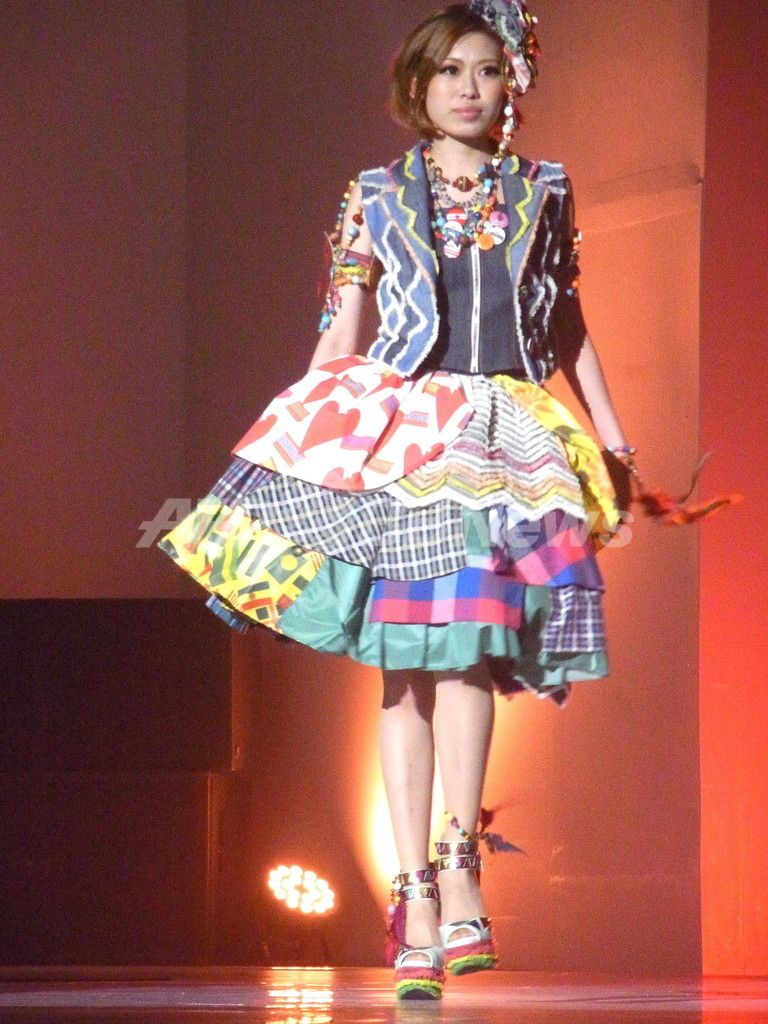 学生らによる迫力の作品一堂に、文化学園文化祭に2万人超える来場者