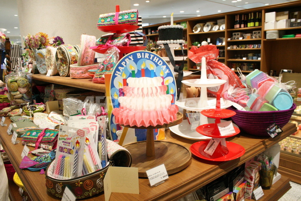 大人も満足するシブヤへ、新施設「渋谷ヒカリエ」26日オープン