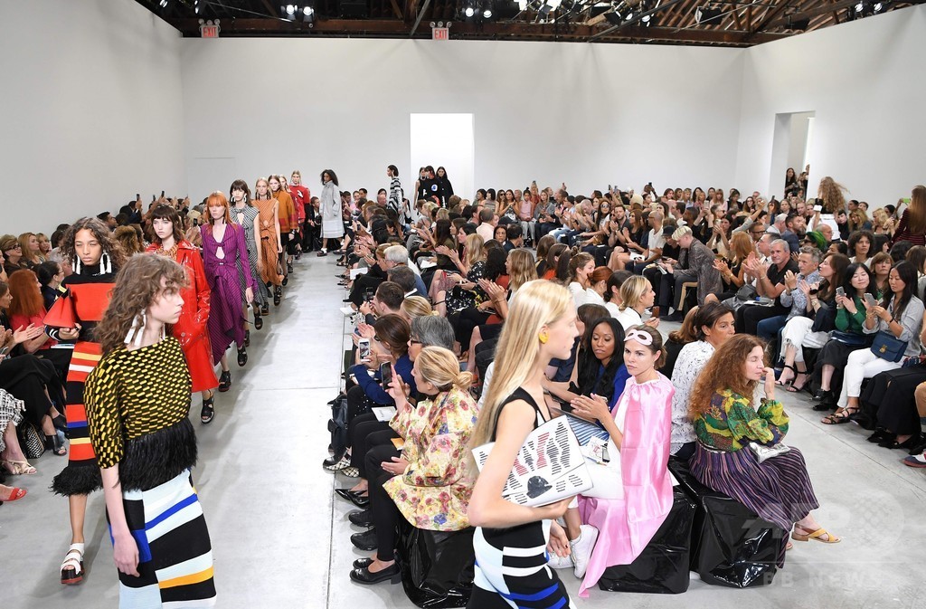 「プロエンザ スクーラー」17年春夏