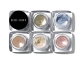 「ボビイ ブラウン（BOBBI BROWN）」2010年夏の新色「ピンクオイスターコレクション」。全5色、各3360円。（c）BOBBI BROWN