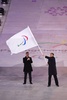 平昌オリンピックスタジアムで行われた平昌冬季パラリンピック閉会式でパラリンピック旗を引き継いだ北京の陳吉寧市長（2018年3月18日撮影）。(c)AFP/JUNG Yeon-Je