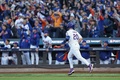 24MLB、ナ・リーグ優勝決定シリーズ（7回戦制）、ニューヨーク・メッツ対ロサンゼルス・ドジャース。1回に3点本塁打を放ったニューヨーク・メッツのピート・アロンソ（2024年10月18日撮影）。(c)Sarah Stier/Getty Images/AFP