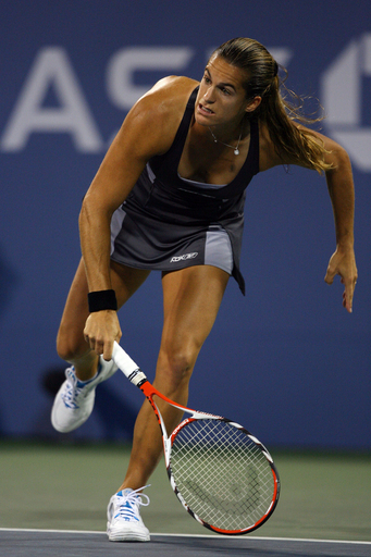 モウレズモ デシーに逆転勝利で2回戦へ