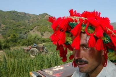 大麻を隠し持っていた114歳の男を逮捕、ナイジェリア