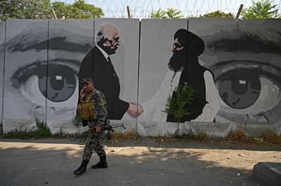 アフガン政府軍とタリバン、3日間の停戦入り 和平交渉実現なるか