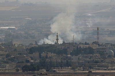 トルコ、シリア軍事作戦を停止 クルド部隊撤退後に終了へ