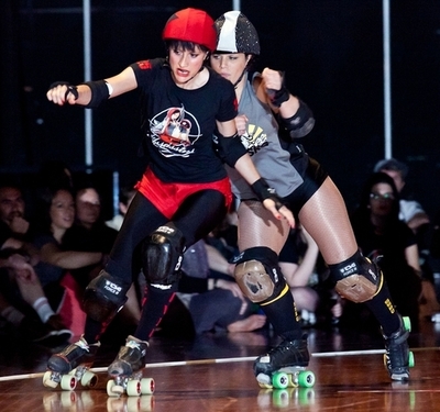血と激情の女の戦い、ローラーダービーW杯に闘志燃やす豪選手