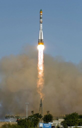 ネズミを乗せた宇宙船打ち上げ