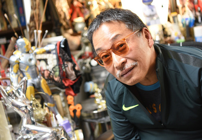 イラストレーター空山基、イマジネーションは未来を超えるか